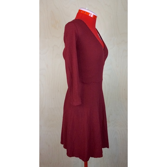 ModCloth 3/4 Sleeve Faux-Wrap Dress in Burgundy - Picture 2 of 7